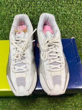 Nike Shox R4 Metallic Silver Real Pink 302874-061 Women’s 7.5 With OG Box